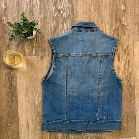 🔹Denim Vest🔹 - Picture 2 of 3